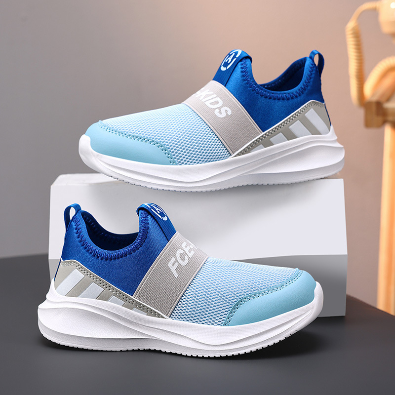 新登場！キッズ 通気メッシュ スリッポンスニーカー 子供用 運動靴