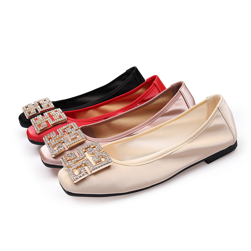 2026 年春新作 フラットシューズ