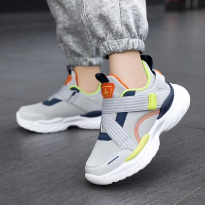 2026 春新作 キッズ メッシュランニングシューズ