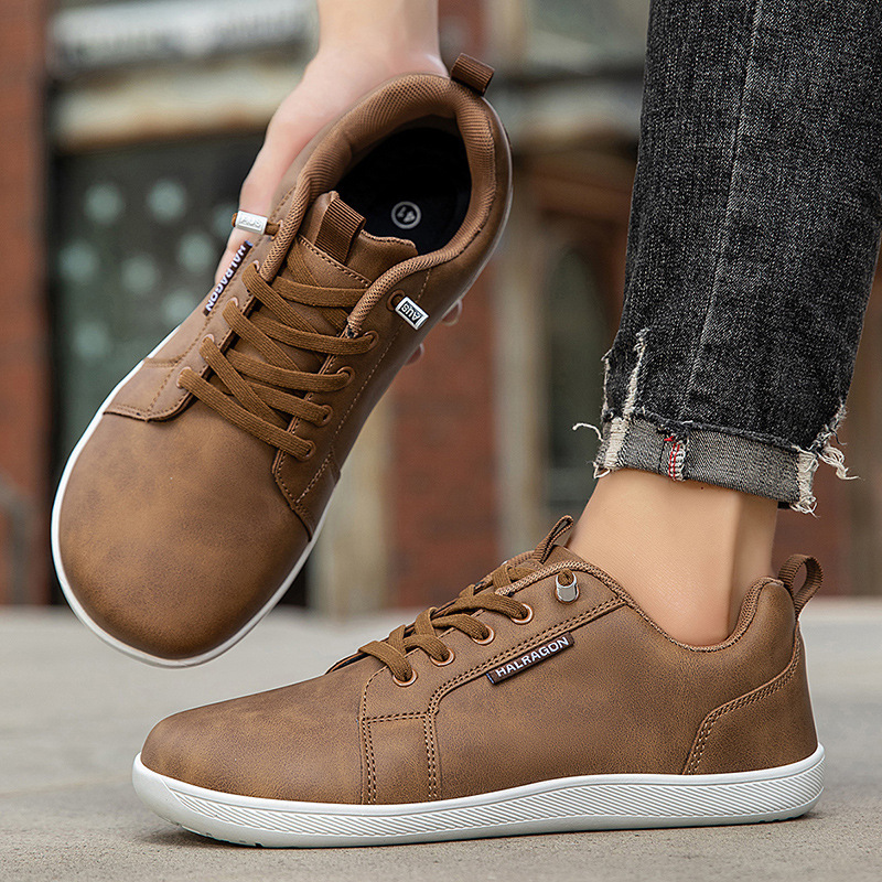 本革・ワイド幅 裸足感覚スニーカー（メンズ）