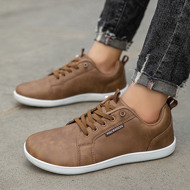 本革・ワイド幅 裸足感覚スニーカー（メンズ）