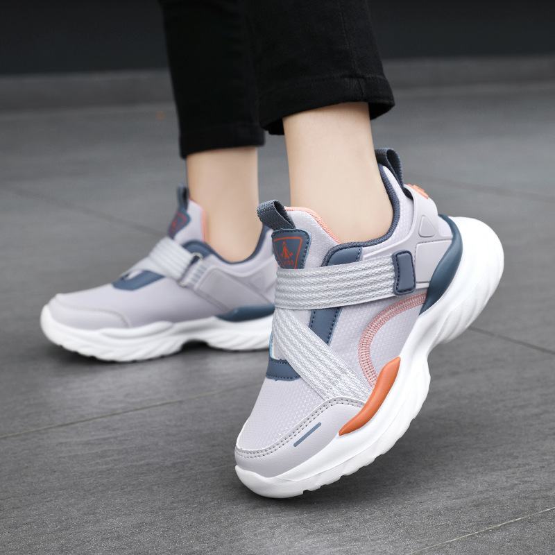 2026 春新作 キッズ メッシュランニングシューズ