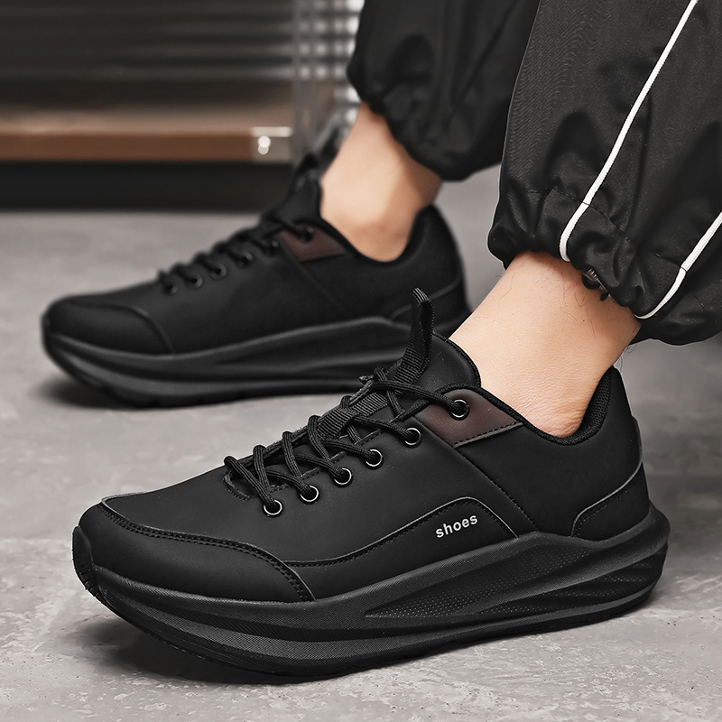 足を守る！メンズ 軽量 厚底 ワイド幅 シューズ 衝撃吸収 安定性抜群 オールシーズン対応