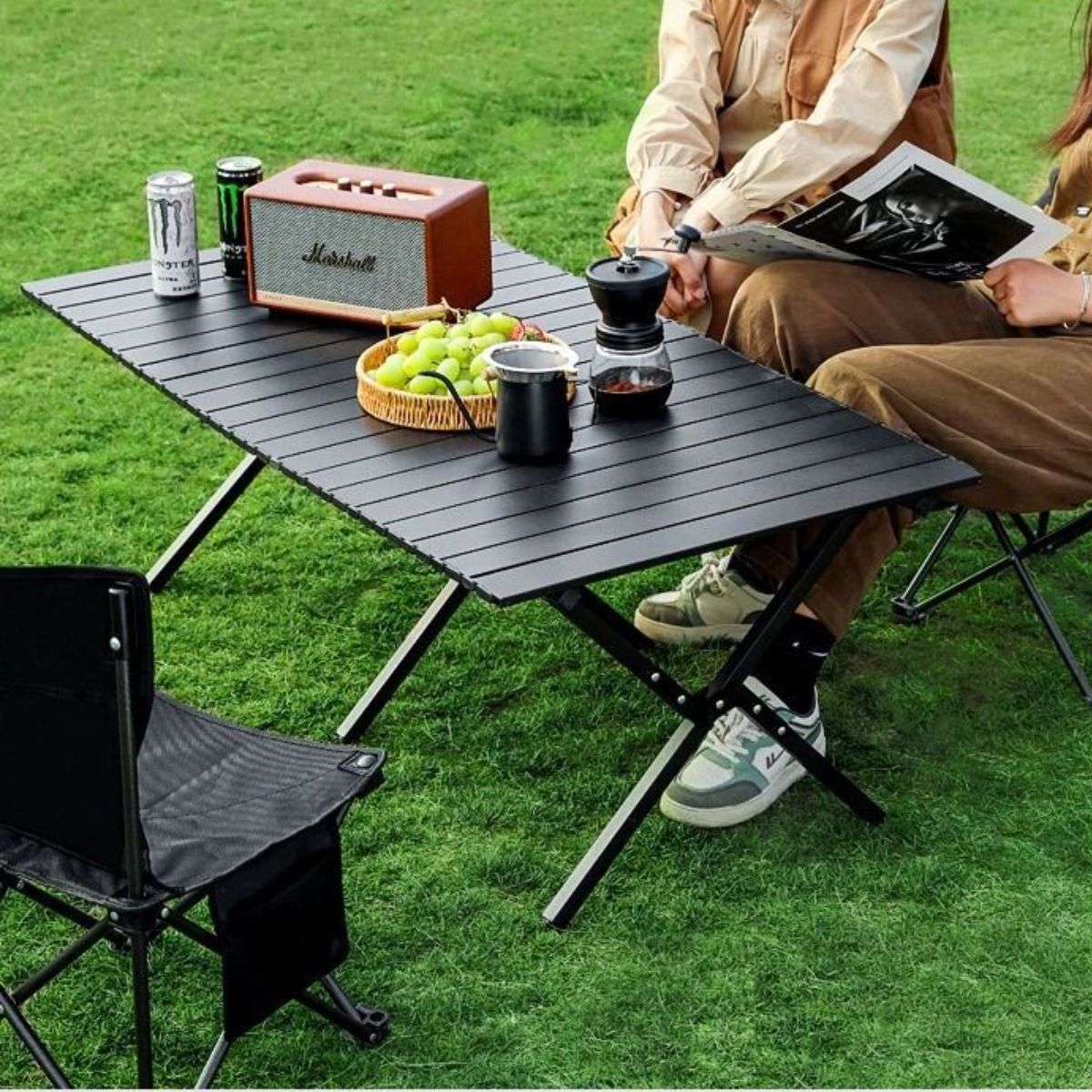 Portable outdoor folding table