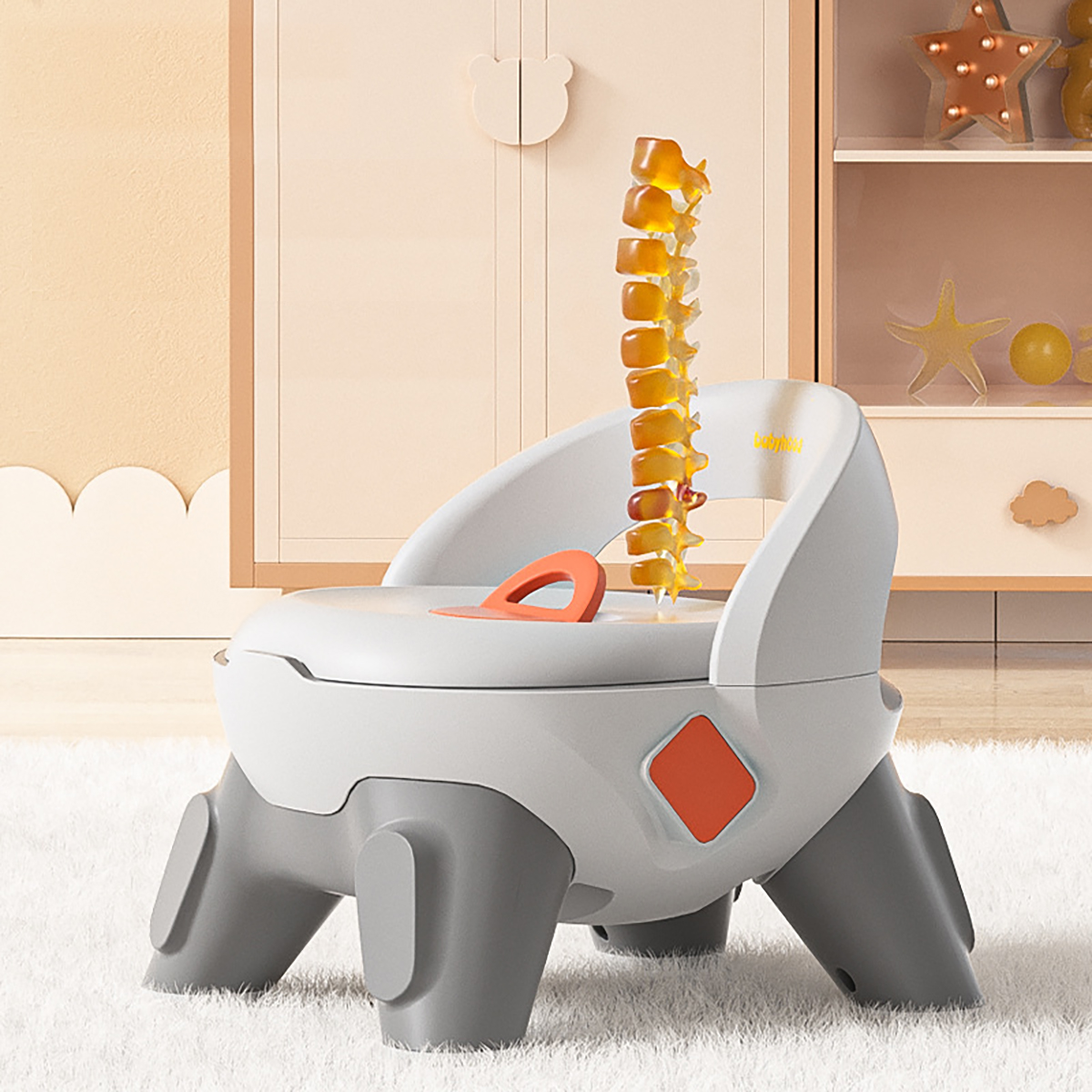 Pyramid structure baby toilet