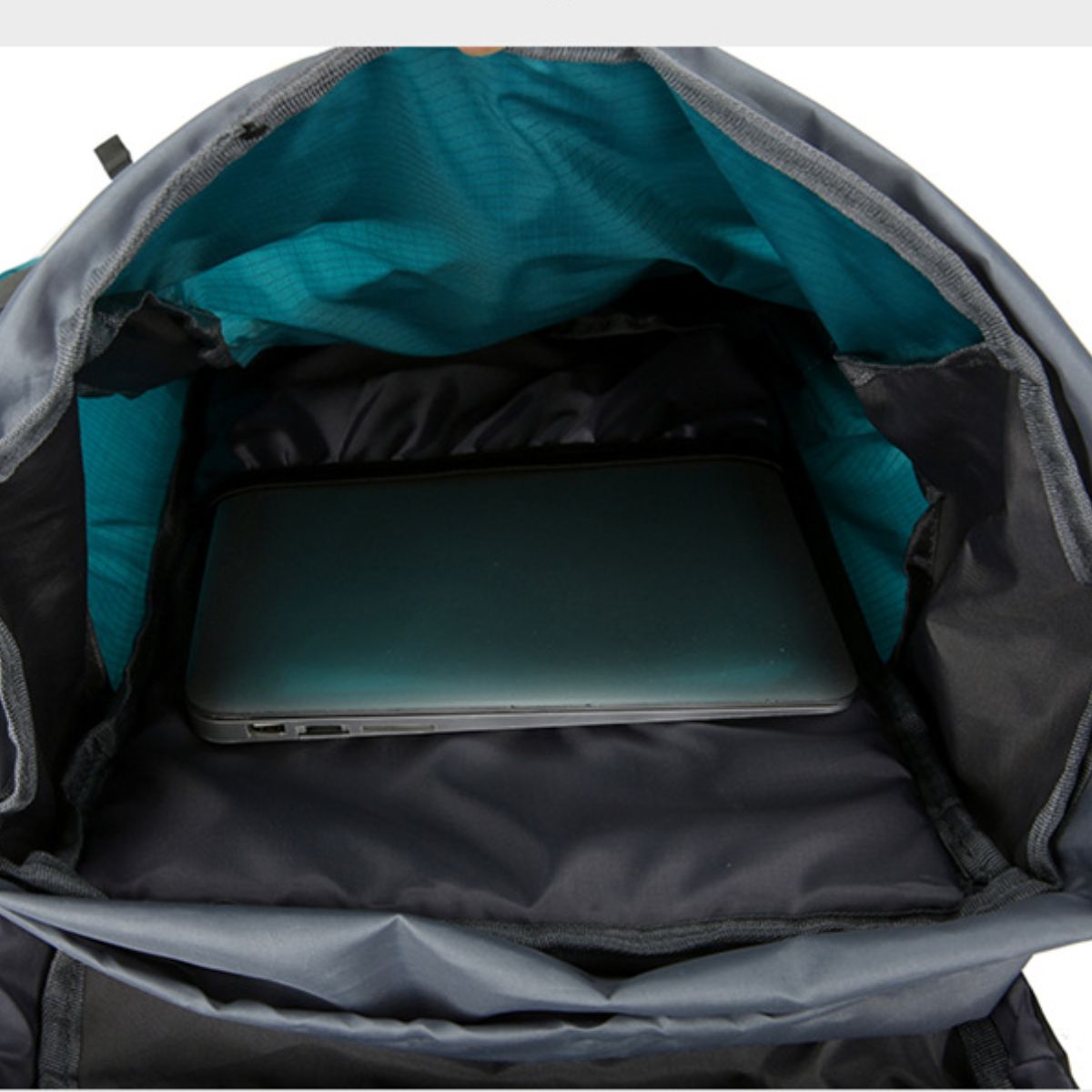 Outdoor sports mountaineering bag 70 liters large capacity backpack hiking camping bag