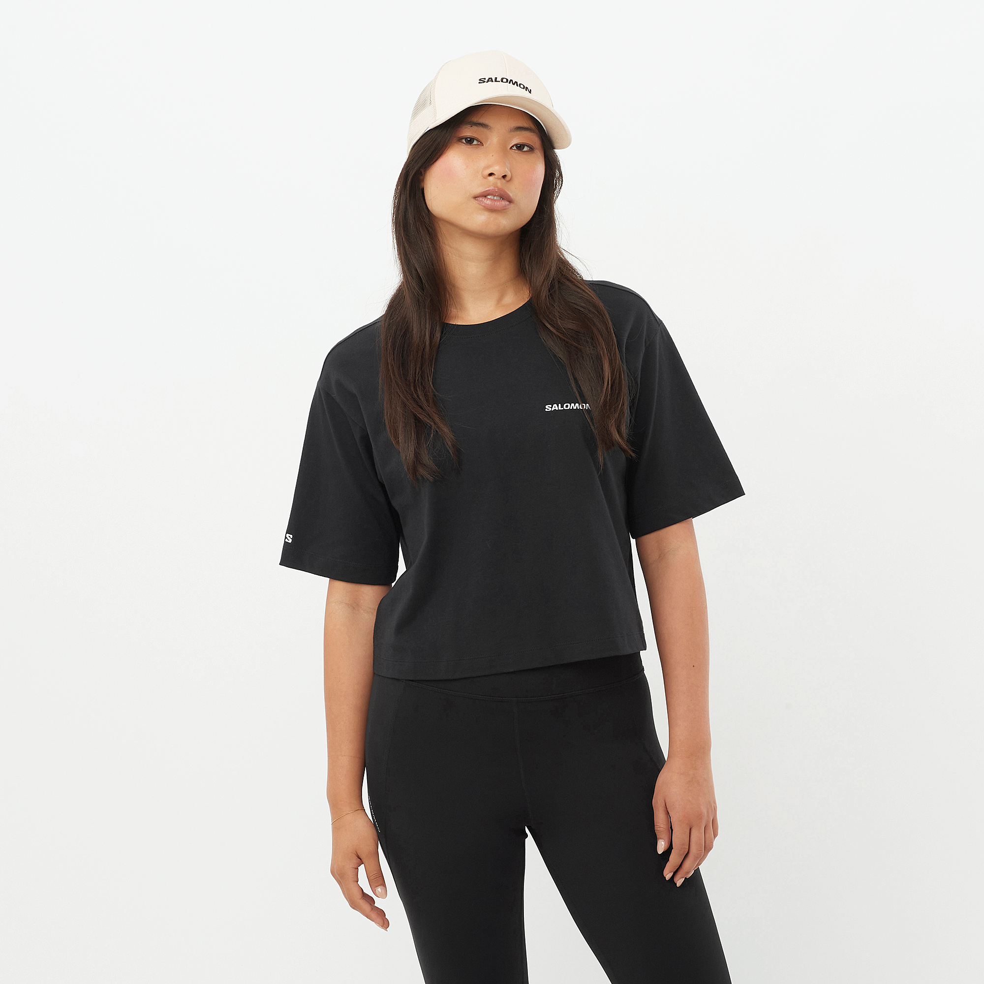 LC2527800_0_MOD_salomonlogocroptee_deepblack_sportswear_w