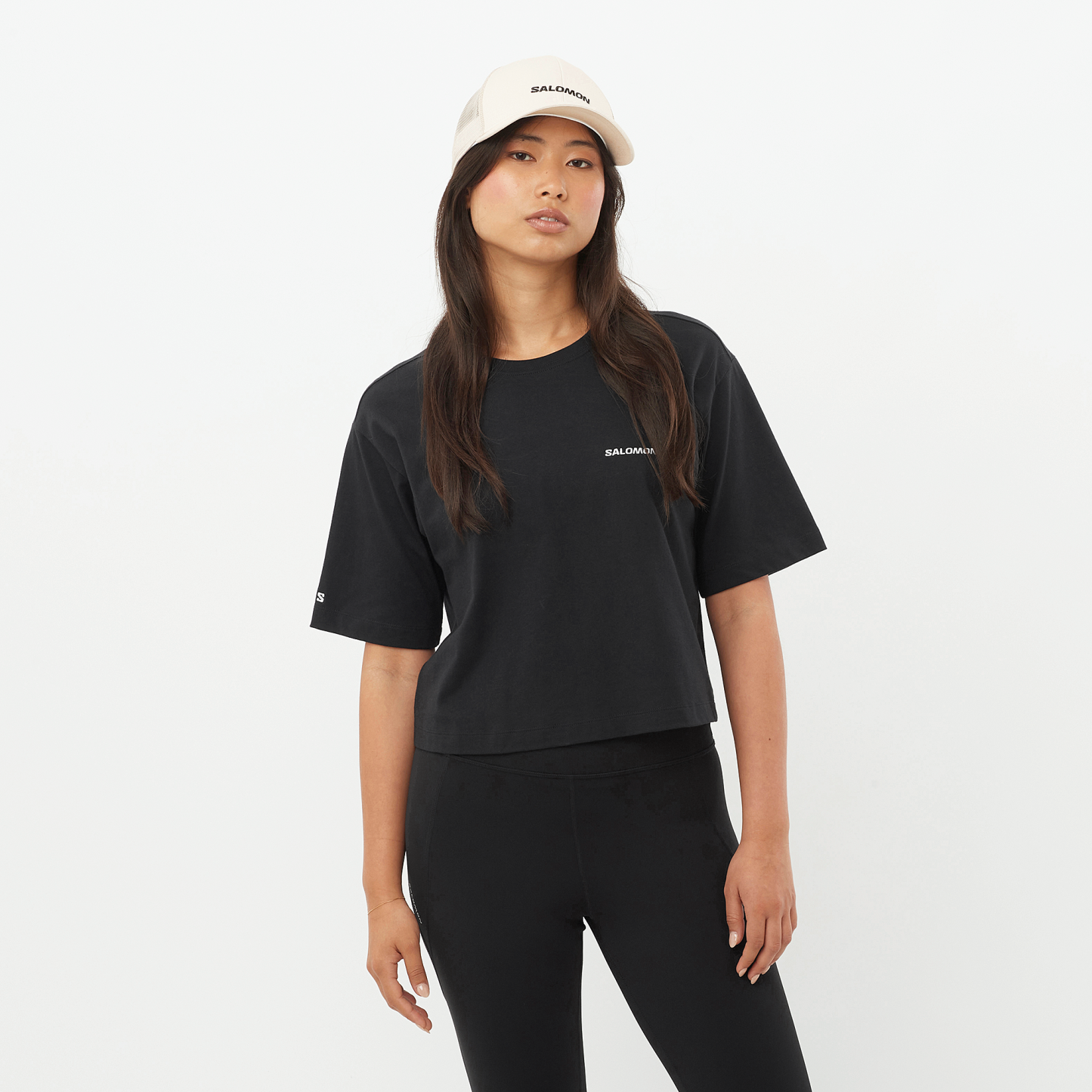 LC2527800_0_MOD_salomonlogocroptee_deepblack_sportswear_w