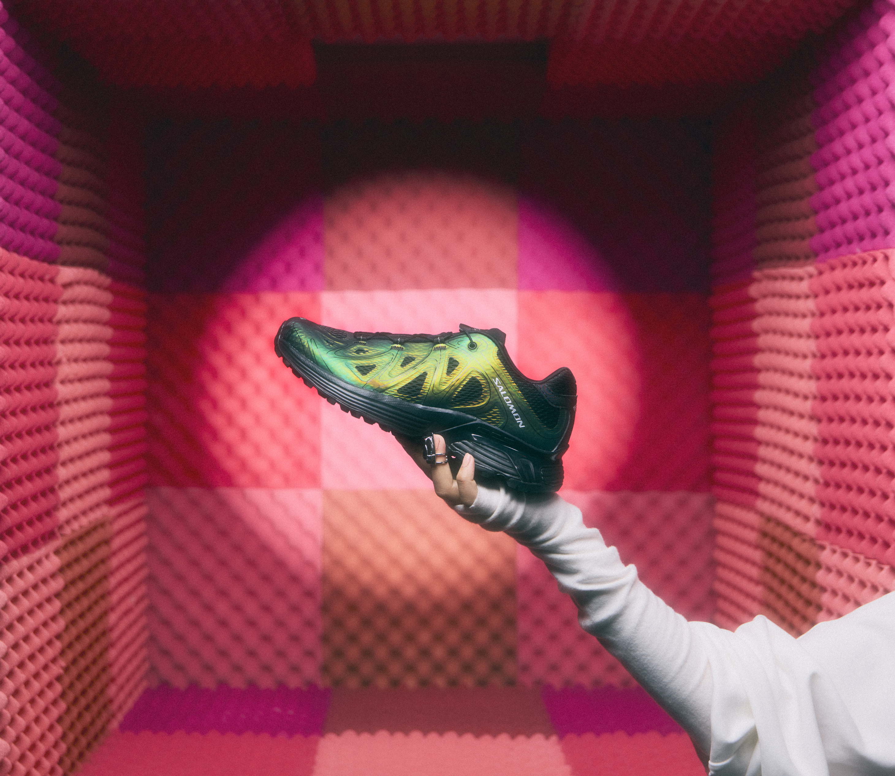 XT-Whisper VOID – SALOMON TH