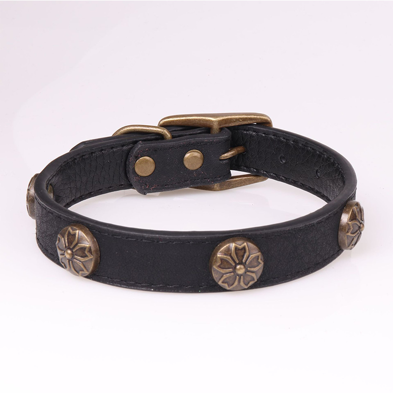 Leather Pet Collars for Medium or Large Dogs Adjustment Range 12 to 18-Inch Black Red Blue Brown Four Color Pet Collars
