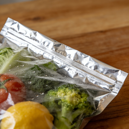 Aluminum foil fresh-keeping bag