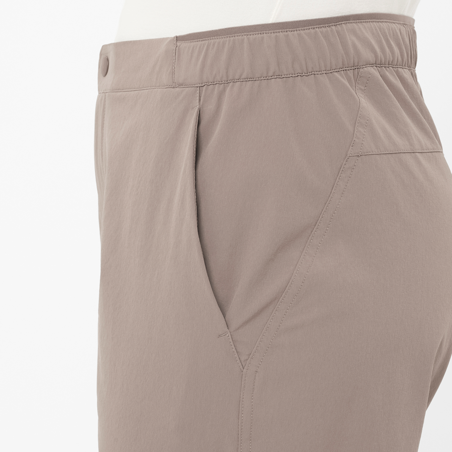 LC2749900_4_MOD_wayfarershorts20_iron_everyday_w