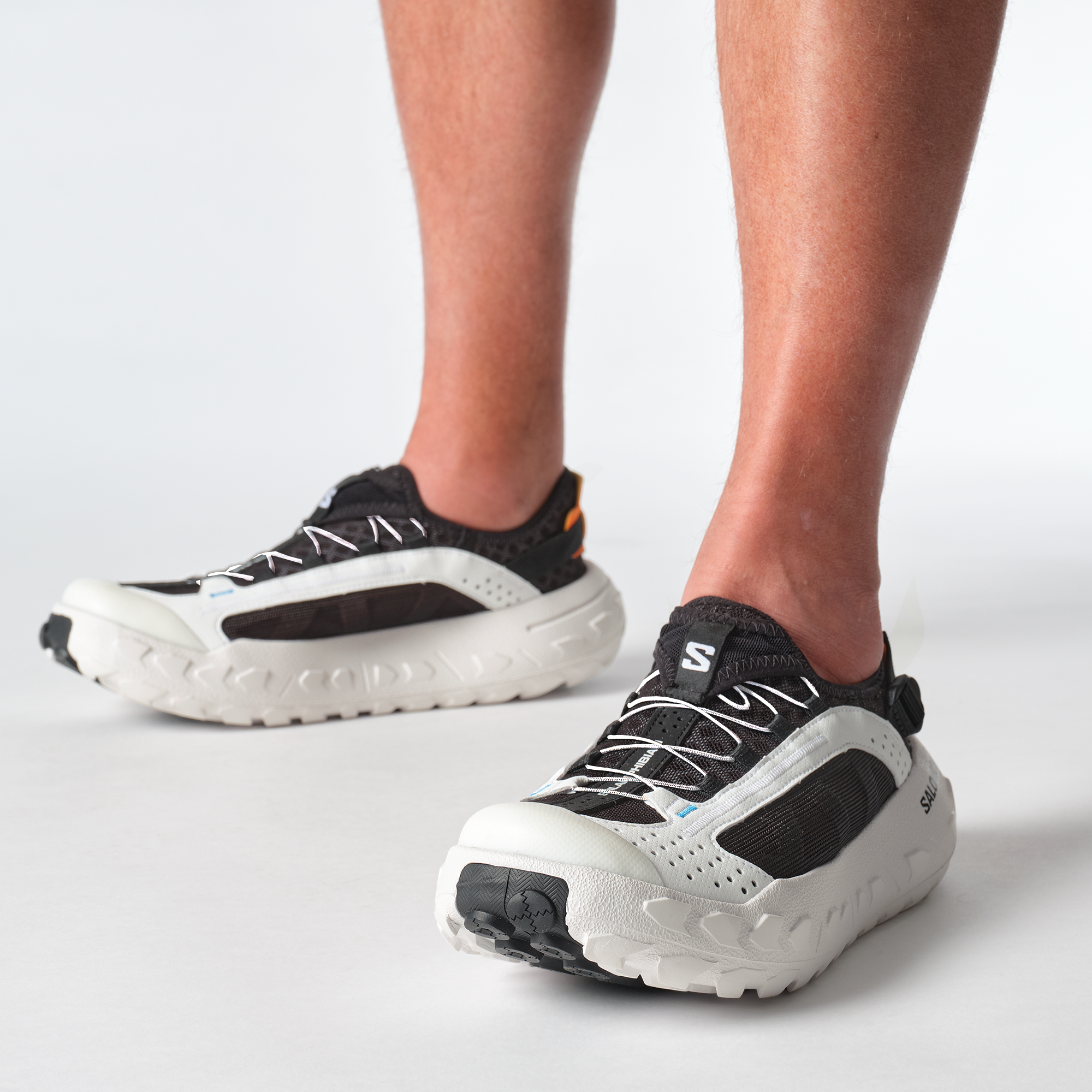 【Salomon】 正規品★ Solamphibian White Black Red Orange Salomon Men's Solamphibian White / Black / Red Orange Hiking