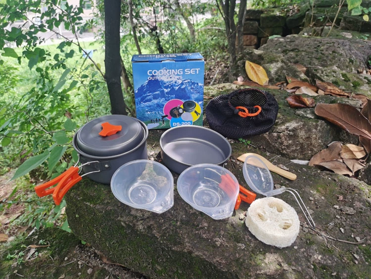 Lightweight 1-2 Person Camping Pot Set – Non-Stick, Portable Cookware with Folding Handle & Eco-Friendly Design