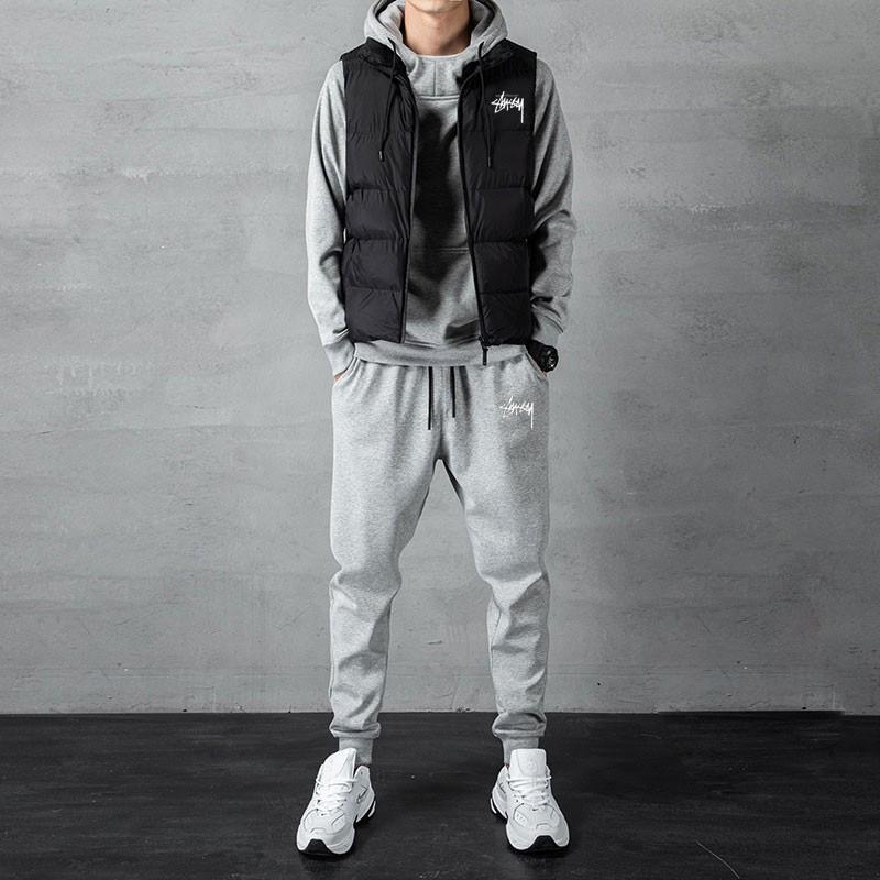 【1ヶ月限定のイベントで、価格は史上最安値！】人気STUSSY パーカー＆パンツ＆ベスト三点セット