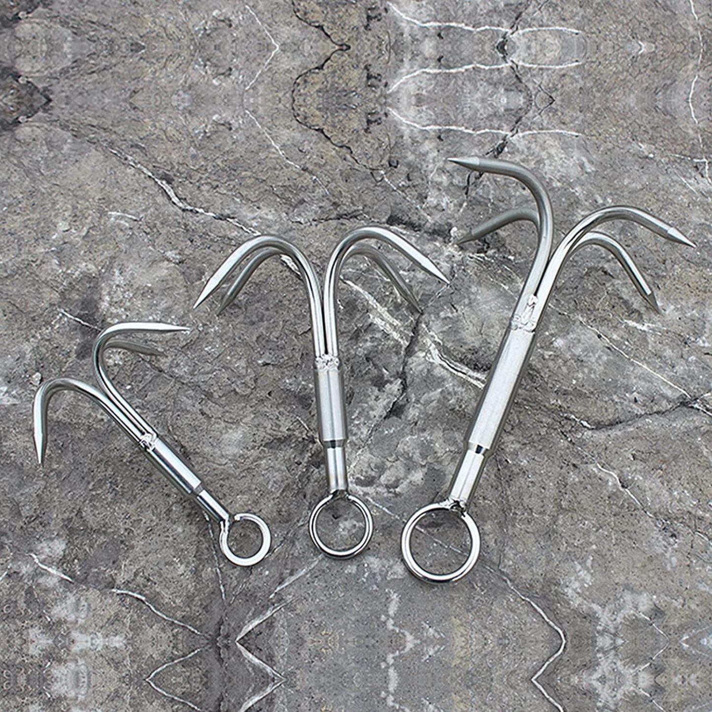 dewel グラップリングフック 登山フック クライミングフック 重力フック 3本爪 ステンレス製 荒野サバイバル 登山 岩登り アウトドアスポーツ グラップリング ハンギングフック カラビナ用グラブフック クライミングクロー