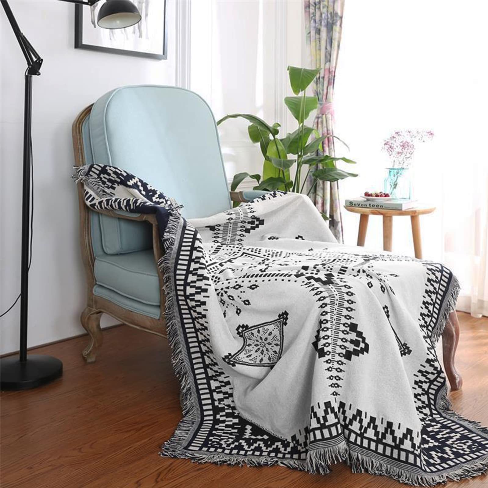DEWEL マルチカバー おしゃれ ソファカバー 1－2人掛け 長方形 130*180cm ブランケット フリンジ付き 多機能 テーブルクロス ベッドカバー 綿+ポリエステル 滑り止め 水洗い 四季通用