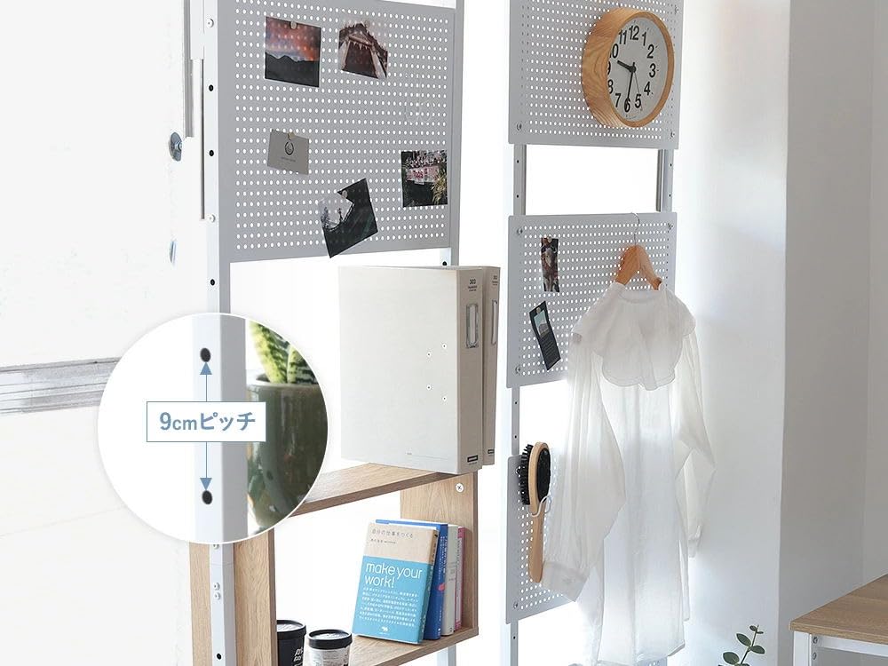 DEWEL 突っ張りラック つっぱり棚 幅90cm ウォールラック 壁面収納 突っ張り棚 高さ194.5-275cm つっぱり棒 棚 省スペース ホワイト×ナチュラル 有孔ボード付き ペグラック付き マグネット付き (ホワイト×ナチュラル, 幅90cm)