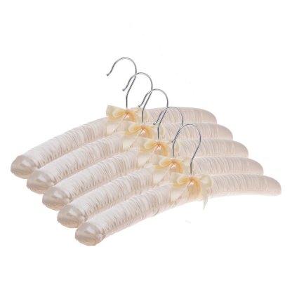 DEWEL スポンジハンガー サテンハンガー 布ハンガー 布製 シルク リボン付き ふっくらハンガー 衣類収納 たんす用 クローゼット ディスプレイ用 ホテルアメニティ 家庭用 客間 ５本セット (ベージュ)