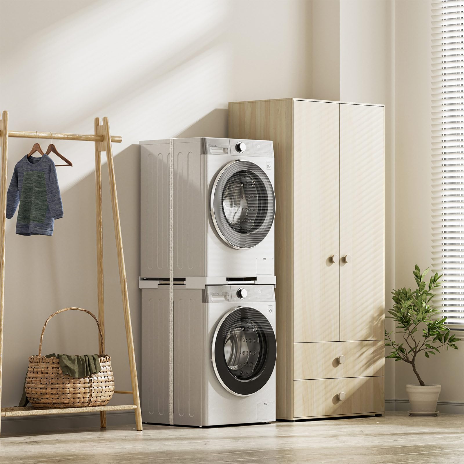 洗濯機乾燥機スタッキングキット 調節可能なフレーム範囲45~65cm 洗濯機と乾燥機用のユニバーサルスタッキングキット 積み重ね可能 ラチェットストラップ付き [並行輸入品]