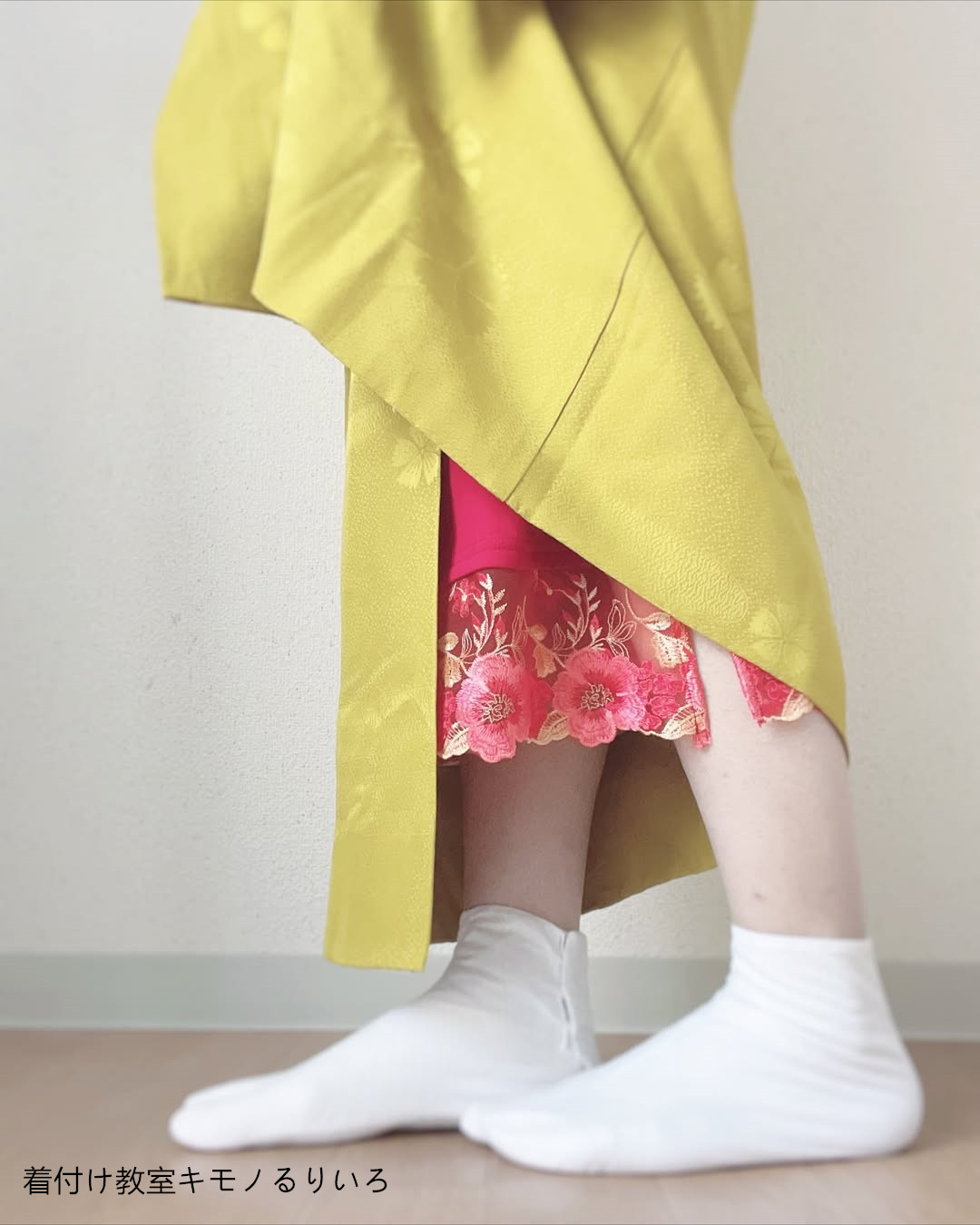 【極暖裏起毛】Monokimi和装ブラ付きスリップ  8分袖 1枚3役 胸補正機能付き 秋冬 防寒 保温  ファスナー式（赤色）