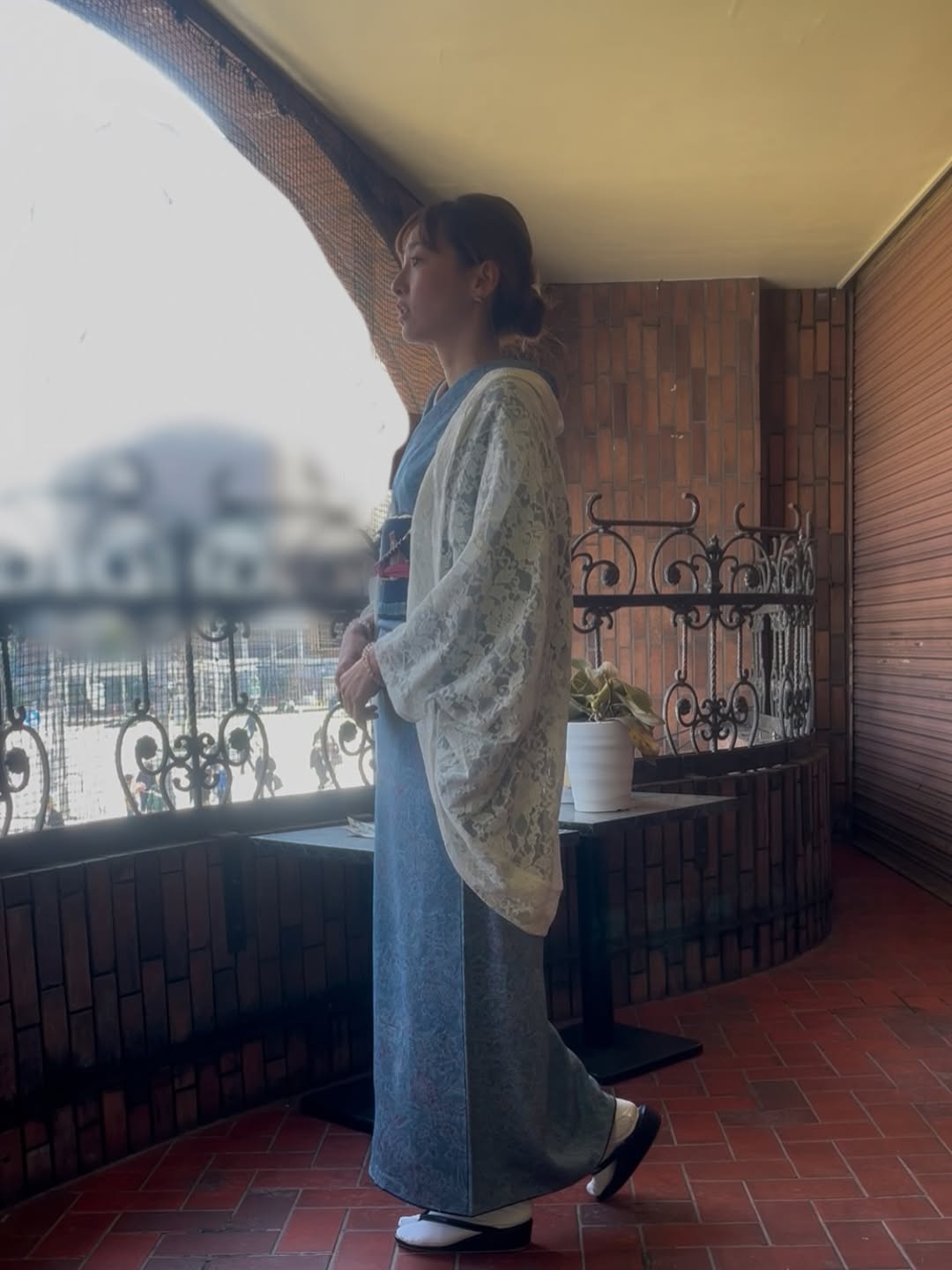 Monokimi モモンガコート 総レース 和装羽織 春秋向け 薄手 透け感 キラキラ 上質仕立て チェーン付き フリーサイズ （身丈87cm）