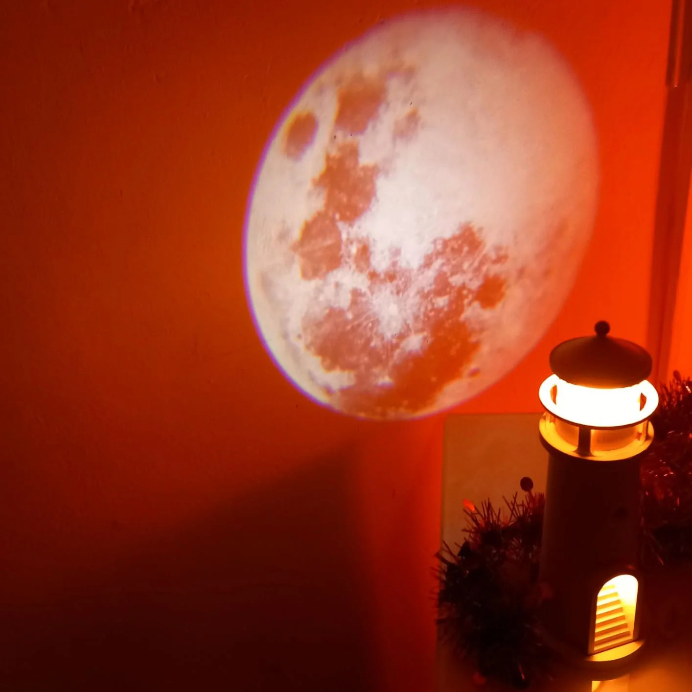 Lighthouse Luna Lamp
