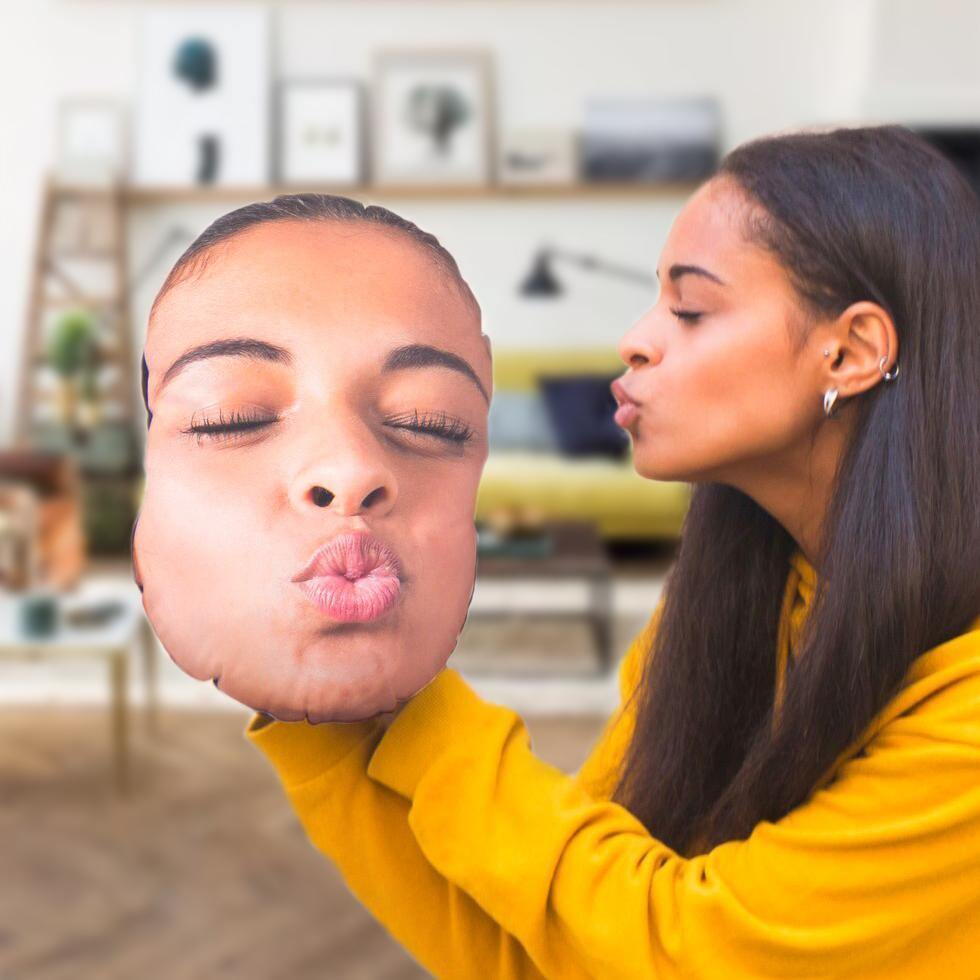 Custom Photo Face Pillow 3D Portrait Pillow-Kiss - MadeMineAU