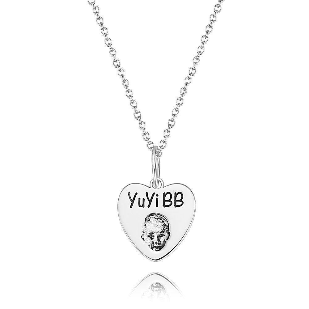 Photo Portrait Necklace with Engraving Heart-shaped, Custom Portrait Jewelry Platinum Plated - Silver - MadeMineAU