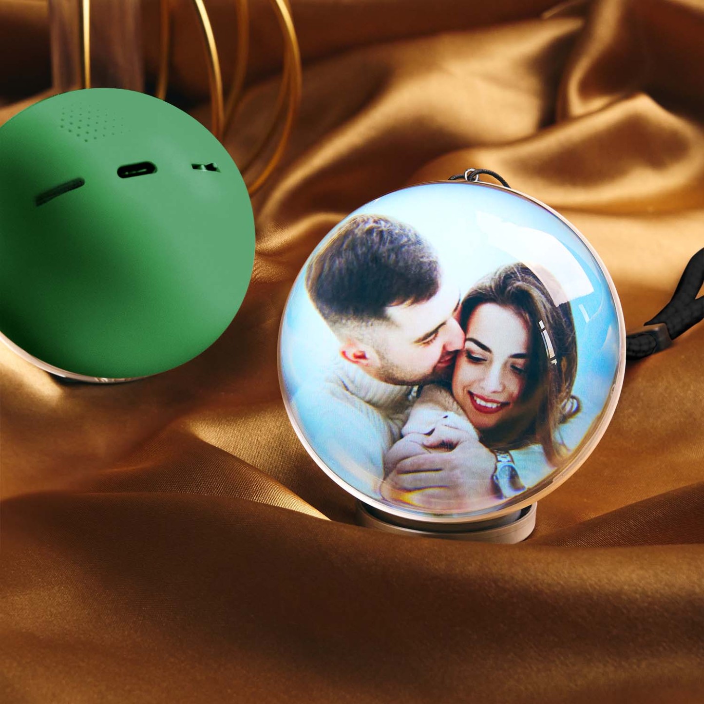 Magic Crystal Ball Memory Orb Ball 2.7 Inch Crystal Video Sphere Player Personalized Uploadable Videos & Photos 3D Video Crystal Ball