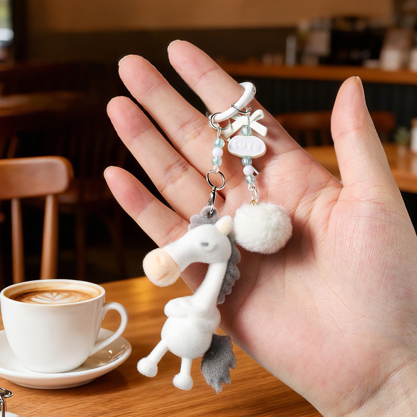 2026年 ラッキーブラックホース ぬいぐるみキーチェーン マスコット フロック加工 馬人形 バッグペンダント 馬年チャーム