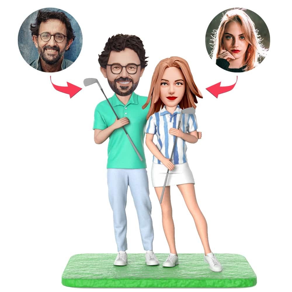 ゴルフをするカップル 文字が刻まれたカスタムボブルヘッド - MademineJP