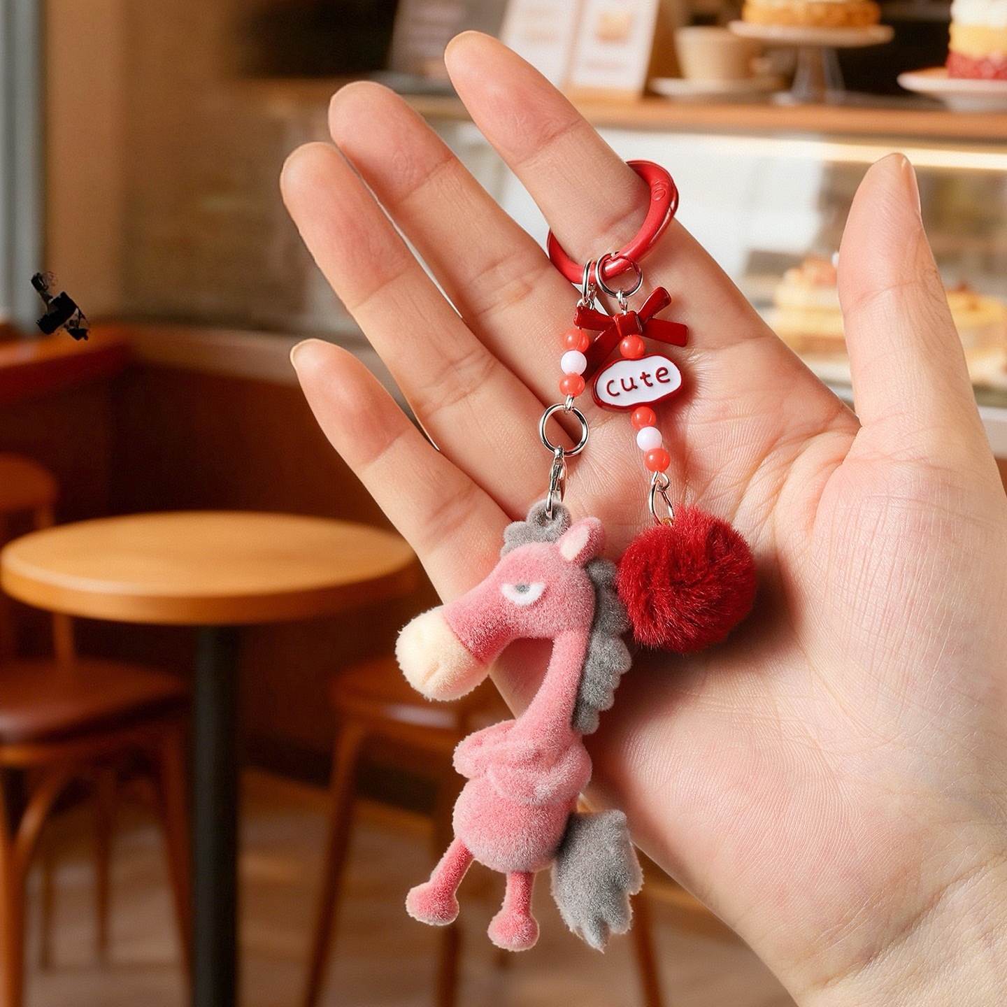 2026年 ラッキーブラックホース ぬいぐるみキーチェーン マスコット フロック加工 馬人形 バッグペンダント 馬年チャーム