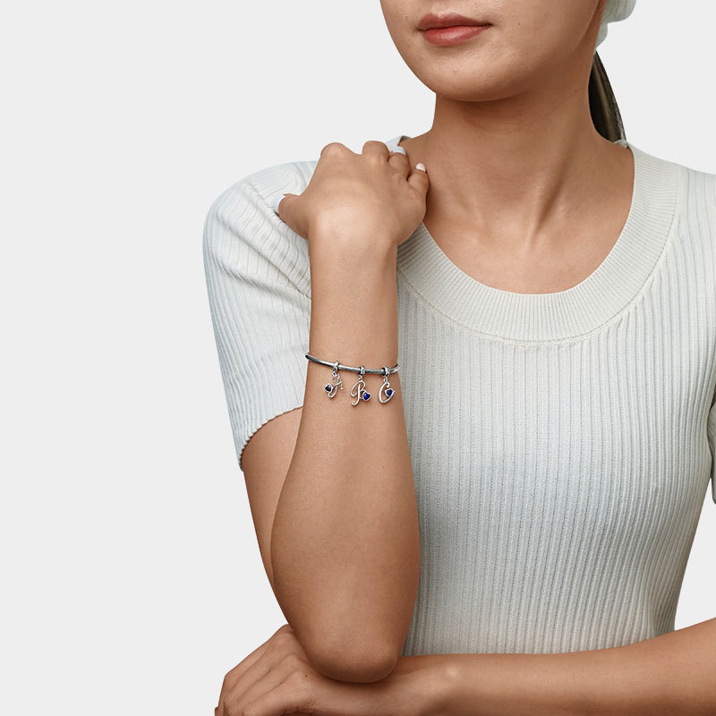 

จี้ตัวอักษรแรกเปลี่ยนอารมณ์ image number 3