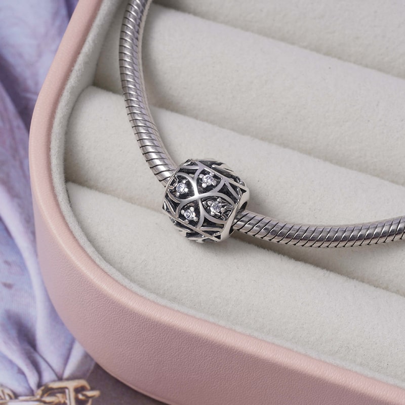 เสน่ห์ตัวอักษร M image number 1