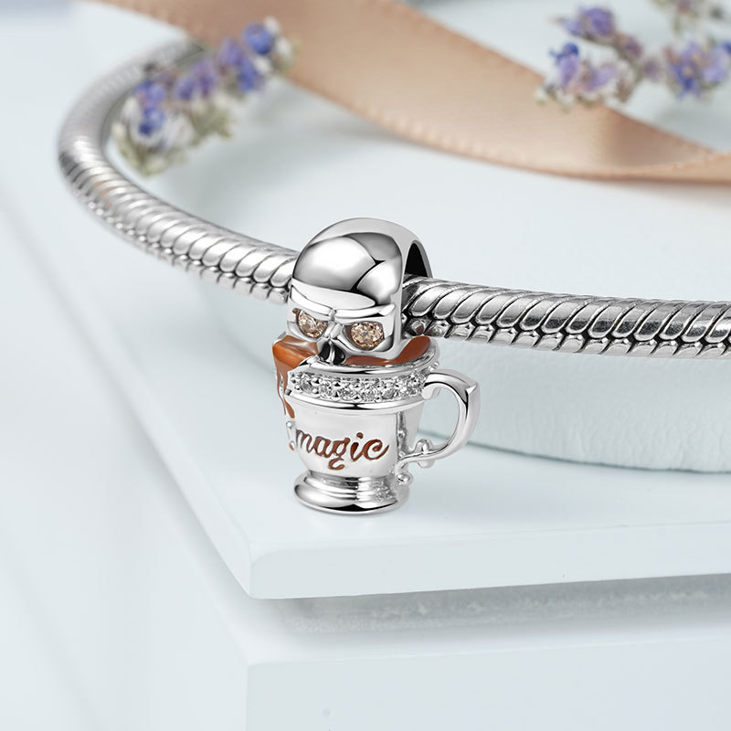 กะโหลกศีรษะในถ้วยกาแฟ Charm image number 1