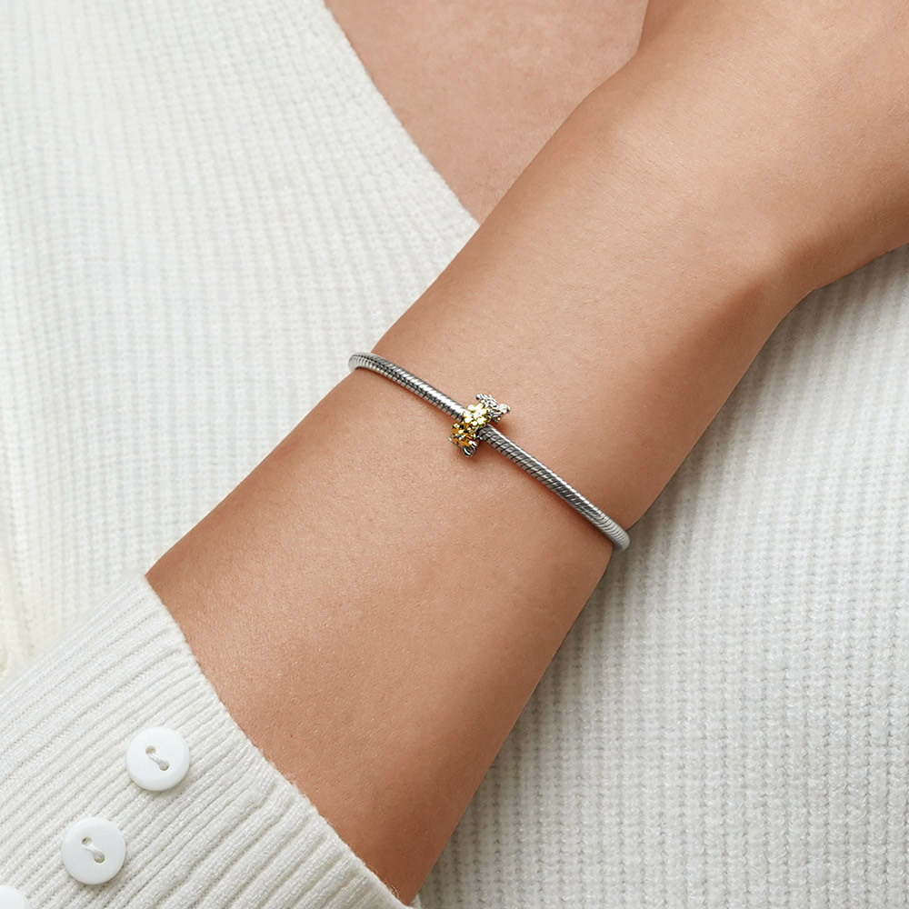 ผึ้งรักที่กั้นดอกไม้ image number 4