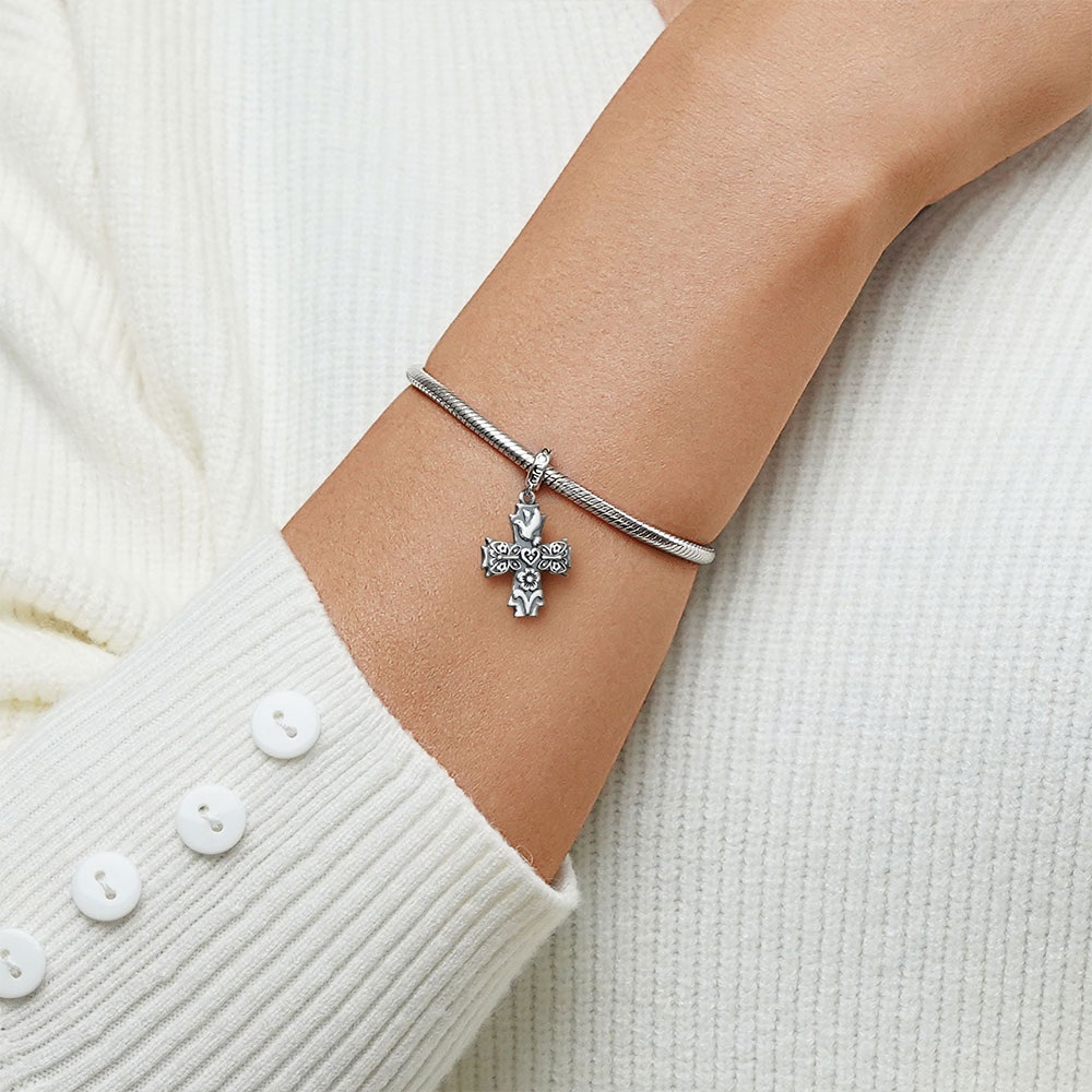 จี้ Love Spring Cross image number 4