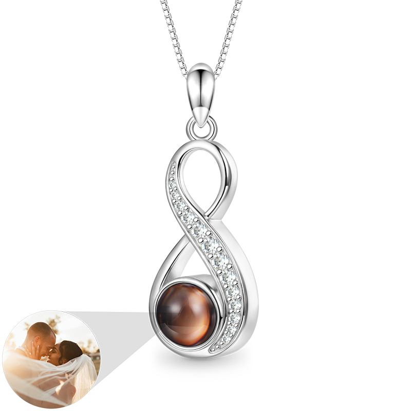 สร้อยคอฉายภาพรักไม่สิ้นสุด image number 0