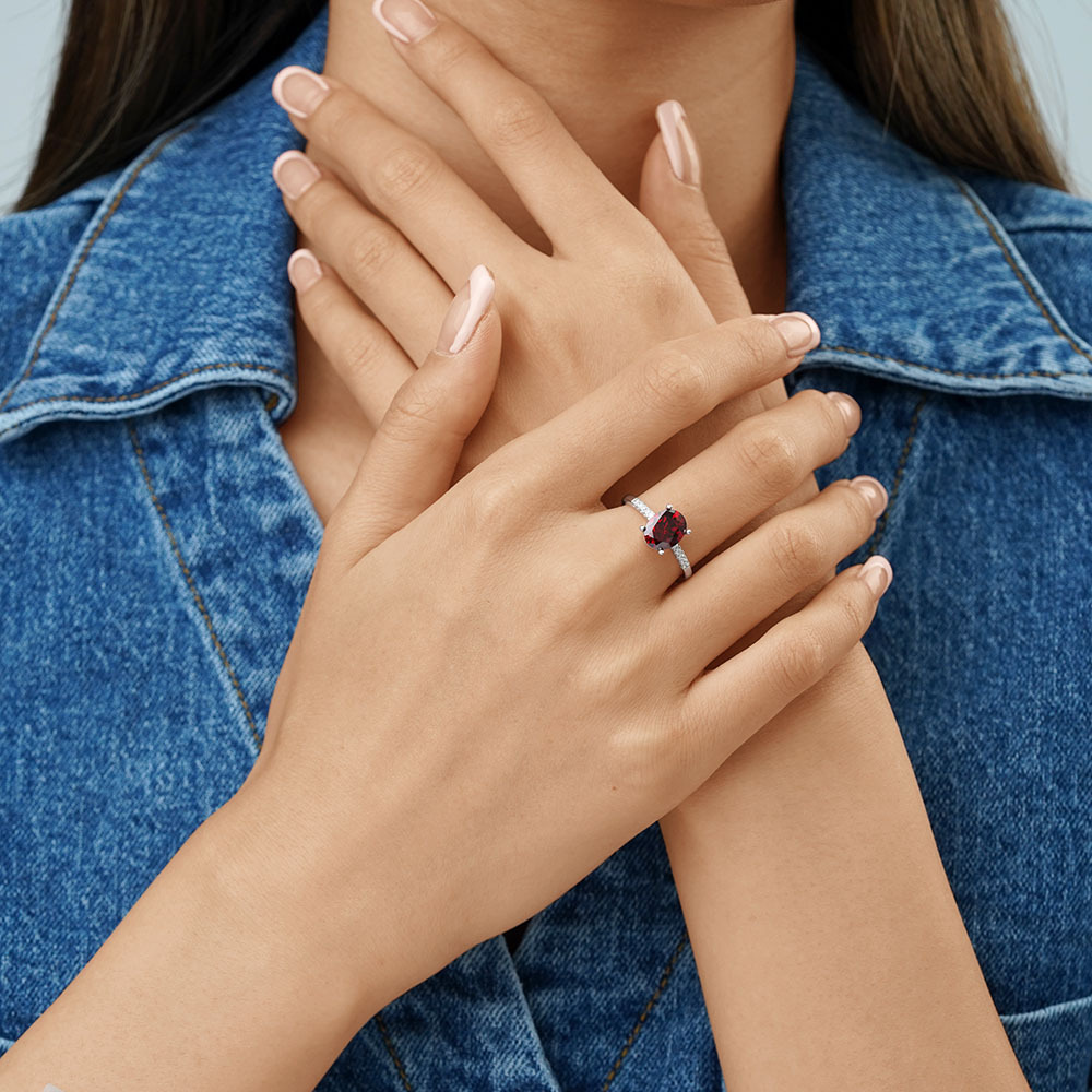 แหวนพลอยประจำเดือนเกิดทรงรูปไข่ image number 4