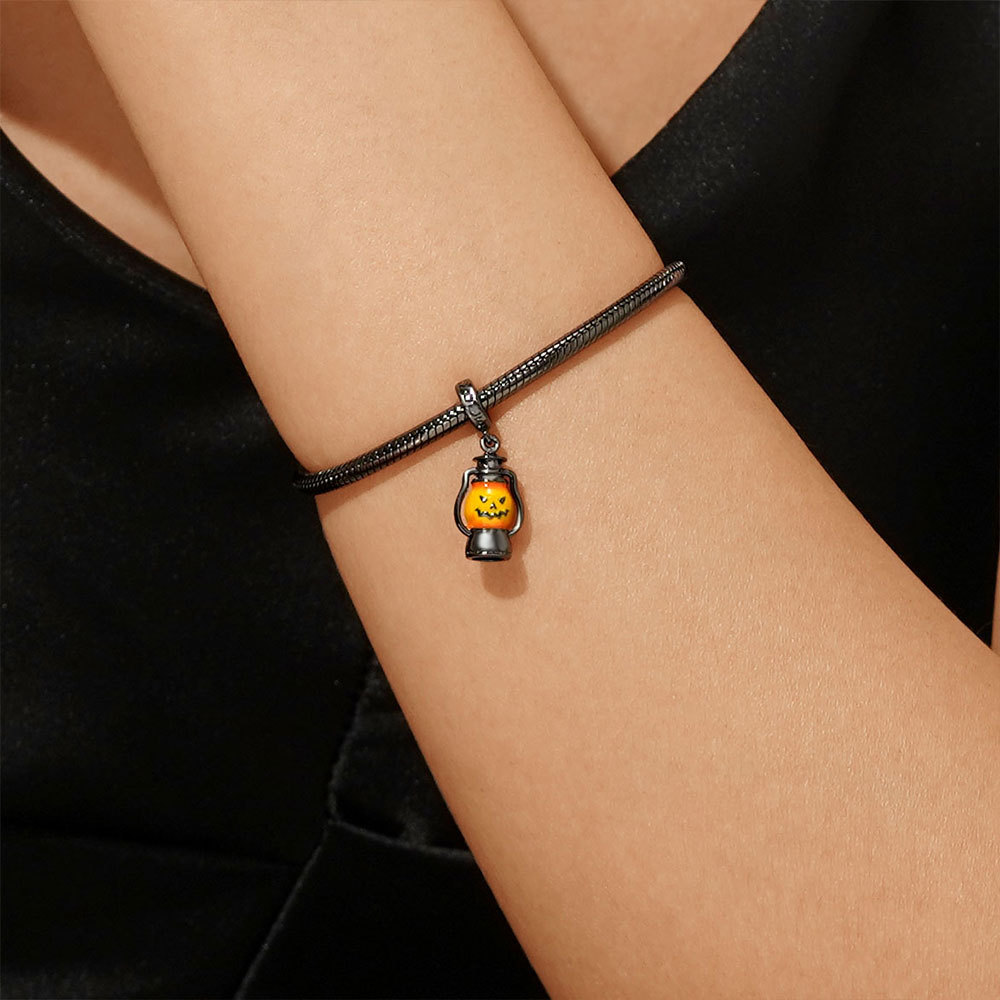 

จี้โคมไฟฟักทอง image number 6