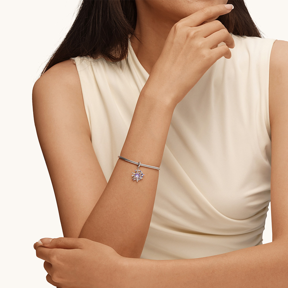 

จี้พระอาทิตย์พระจันทร์มหัศจรรย์ image number 3