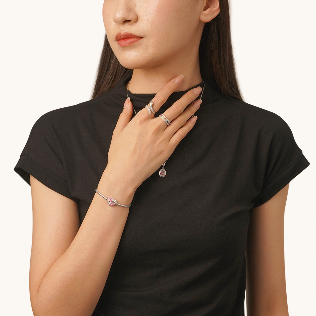 

จี้รูปหัวใจโคลเวอร์สี่แฉกสีชมพู image number 3