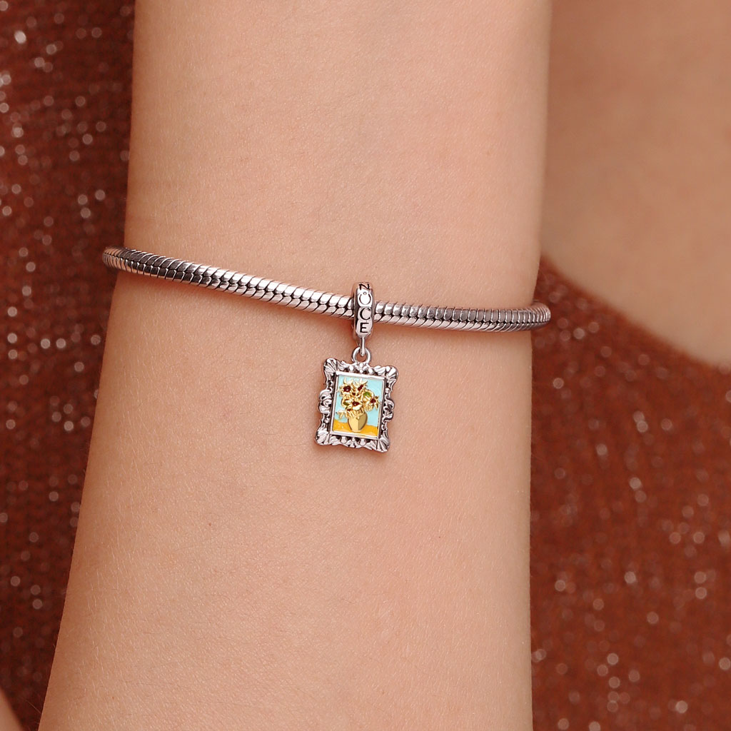 

จี้กรอบทานตะวันของ Van Gogh image number 5