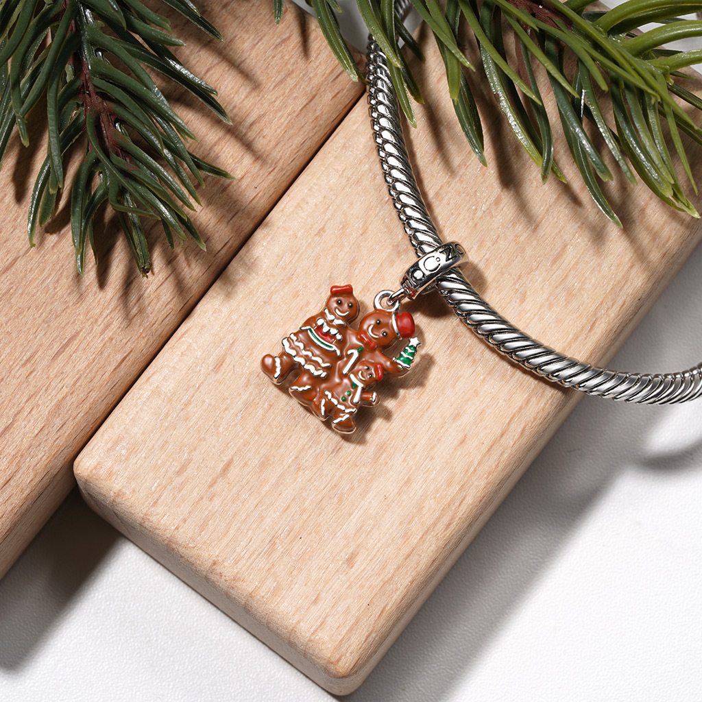 จี้ครอบครัวขนมปังขิงคริสต์มาส image number 3