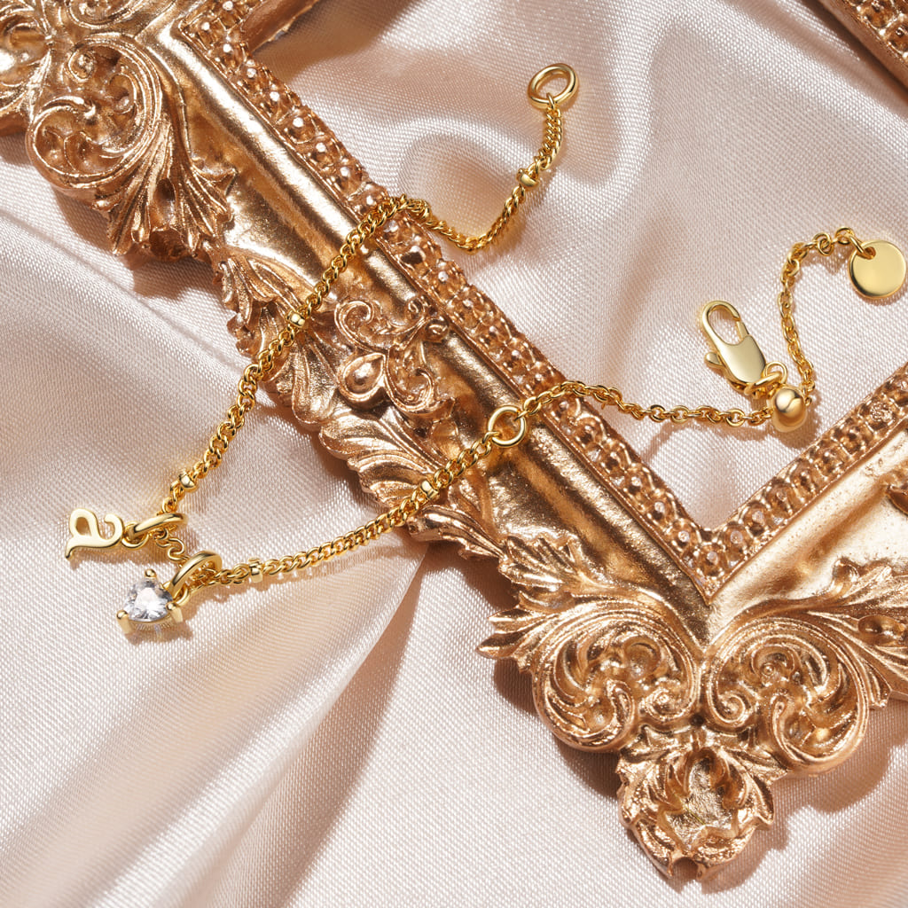 สร้อยข้อมือหัวใจตัวอักษรส่วนตัว image number 2