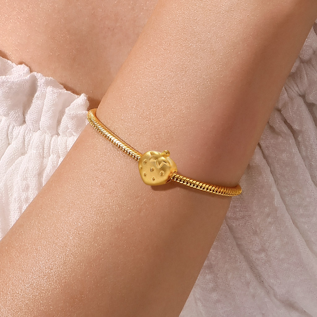 เสน่ห์สตรอว์เบอร์รี่ทองคำขนาดเล็ก image number 4