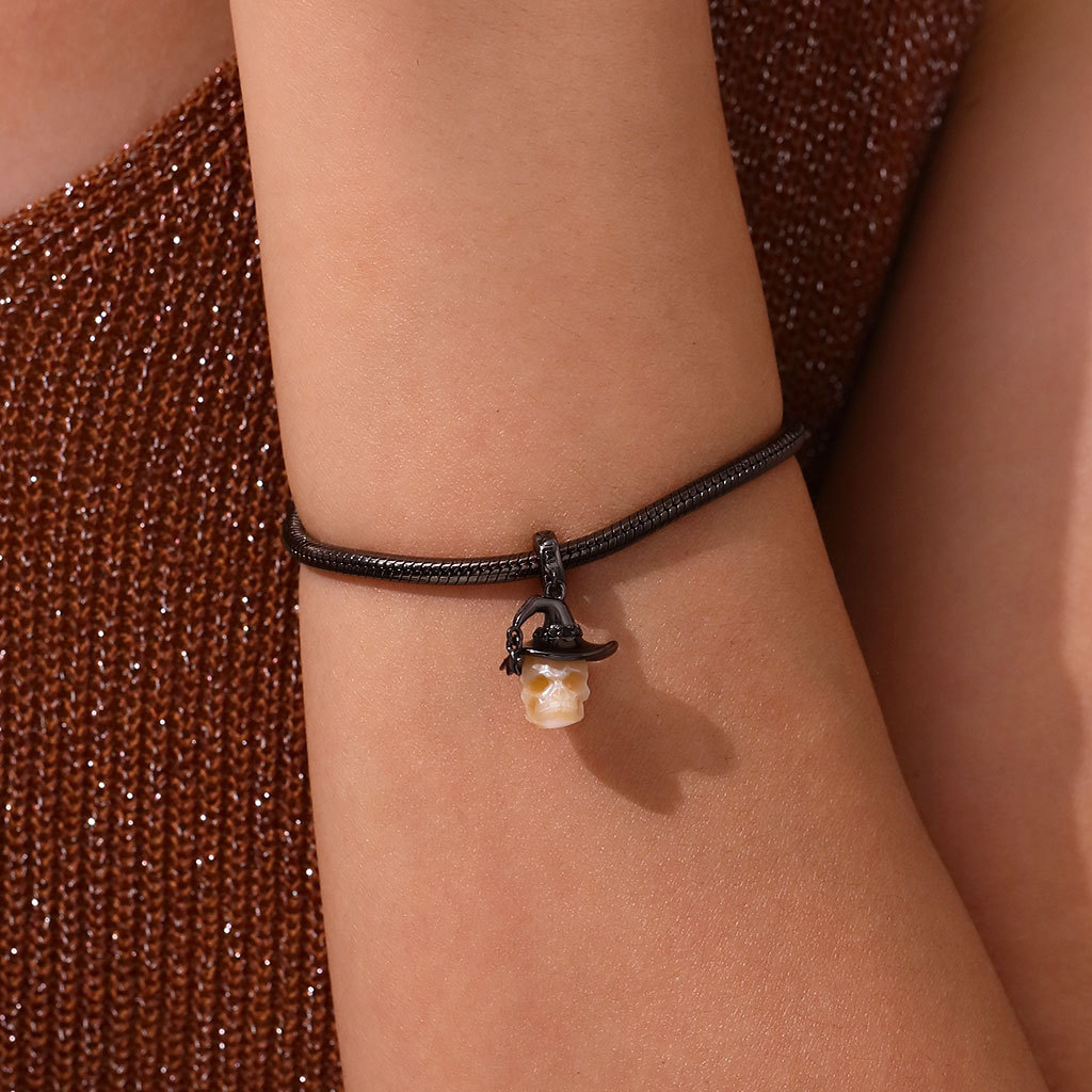 จี้หัวกะโหลกสยองขวัญจากไข่มุกธรรมชาติ image number 5