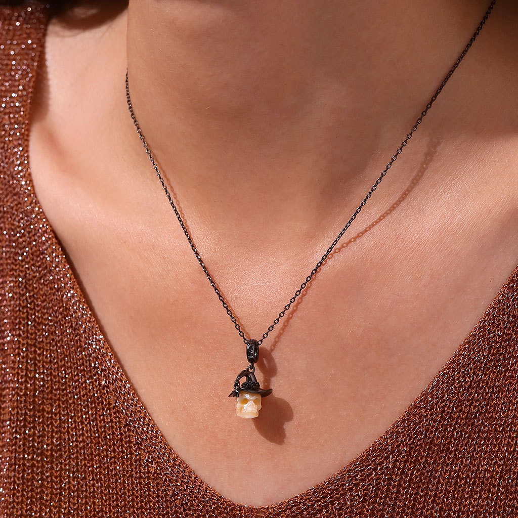 จี้หัวกะโหลกสยองขวัญจากไข่มุกธรรมชาติ image number 4