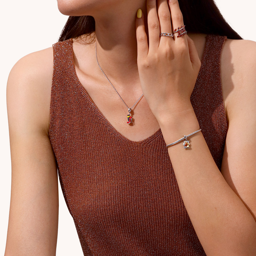 

จี้ปลาชุบแป้งทอดและมันฝรั่งทอด image number 3